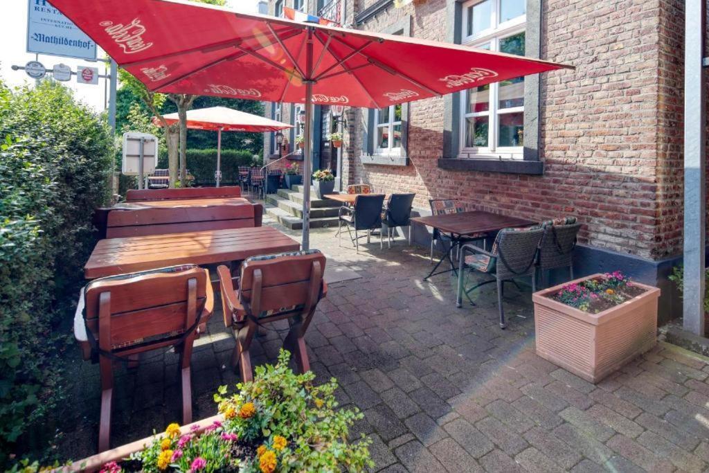 Hotel Restaurant Mathildenhof Pulheim Ngoại thất bức ảnh